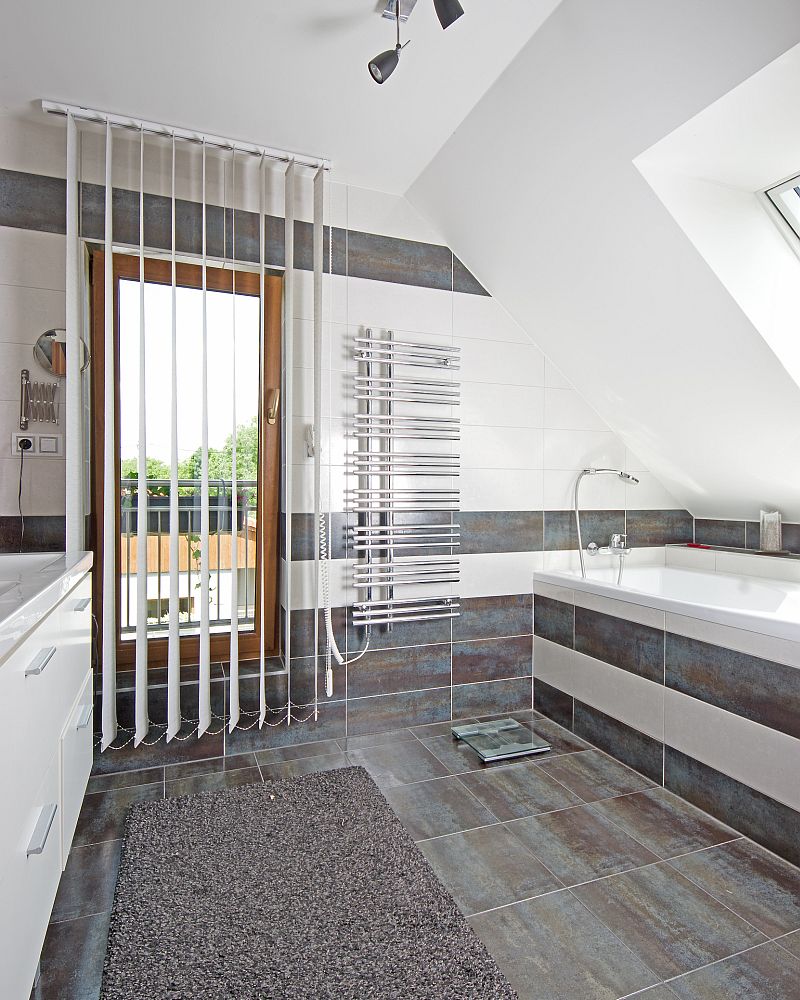 navsteva-drevostavby-mensi-drevostavba-i-zazemi-pro-psy-avanta-interier-koupelna