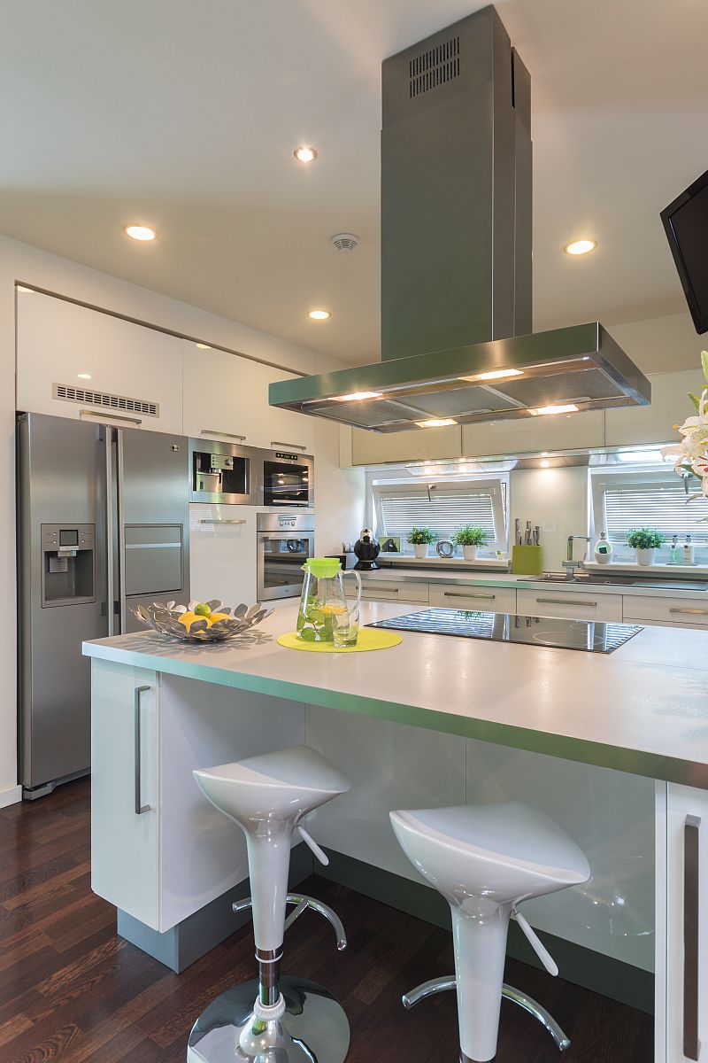 navsteva-drevostavby-moderni-montovana-drevostavba-mosty-k-vlastni-drevostavbe-haas-fertigbau-interier-kuchyne