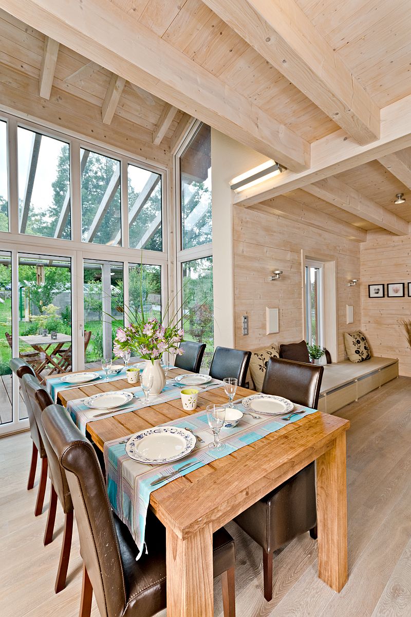 navsteva-drevostavby-nemecka-kvalita-v-cechach-interier-jidelna-2