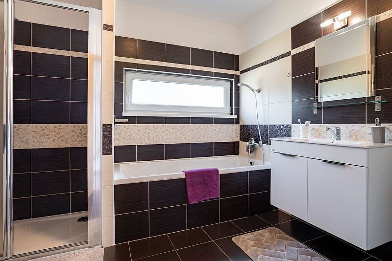 navsteva-drevostavby-ve-vlastnich-stopach-ms-haus-interier-koupelna