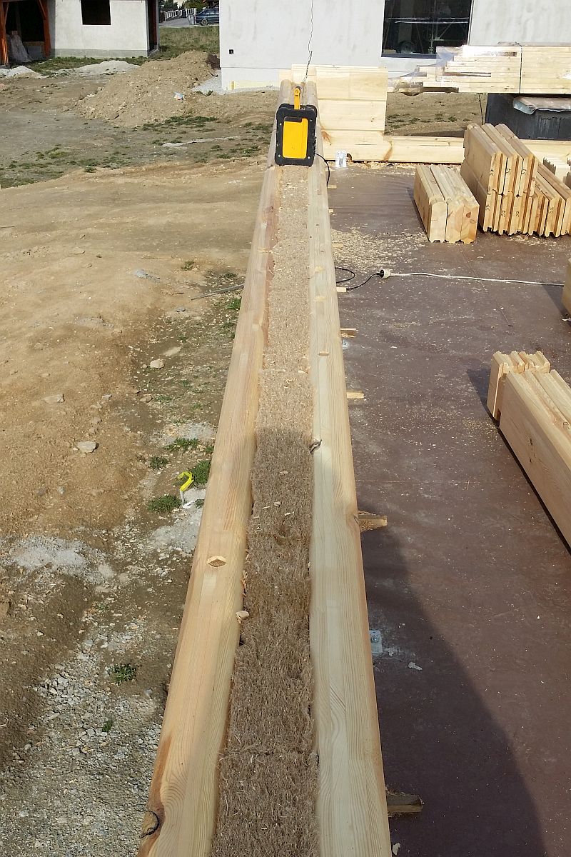 nizkoenergeticke-roubenky-dvojite-roubeni-s-tepelnou-izolaci-kanadske-sruby-tabor