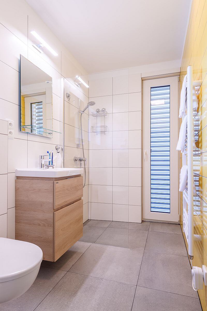 moderni-drevostavba-prodesi-domesi-interier-koupelna-foto-milan-hutera