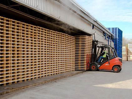 sklad-drevenych-euro-palet