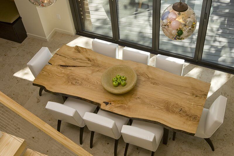 dreveny-nabytek-z-masivu-dreveny-interier-dreveny-jidelni-stul-furniture-archinspire