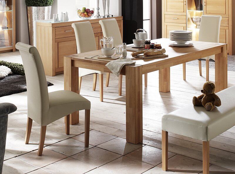 interier-jidelna-dreveny-nabytek-z-bukoveho-dreva-masivni-jidelni-stul-drevena-podlaha-owl