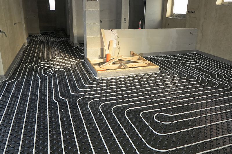 lite-podlahy-anhydritovy-lity-poter-anhyment-ceskomoravsky-beton-postup-3-priprava-prostor-s-podlahovym-topenim-k-liti-poteru