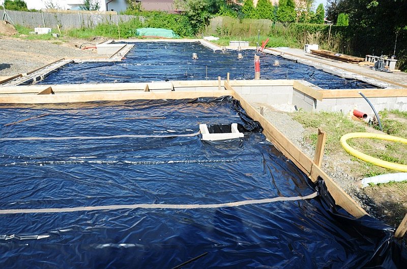 ceskomoravsky-beton-stavba-zakladu-dratkobeton-steelcrete