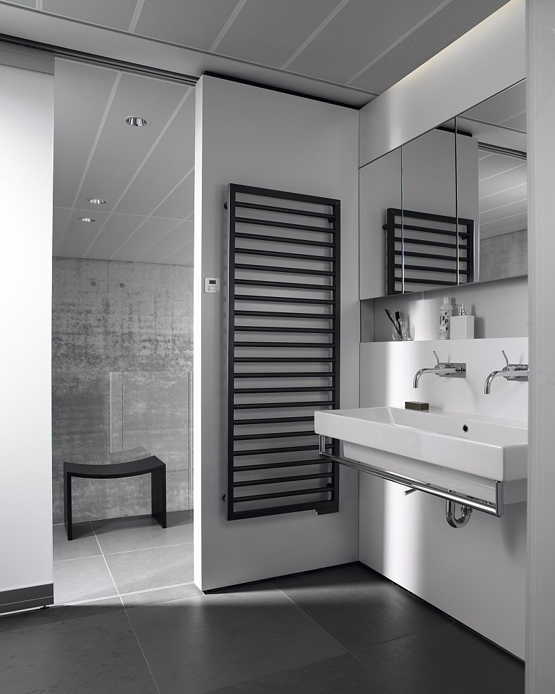 designovy-radiator-zehnder-subway-anthracite-0346