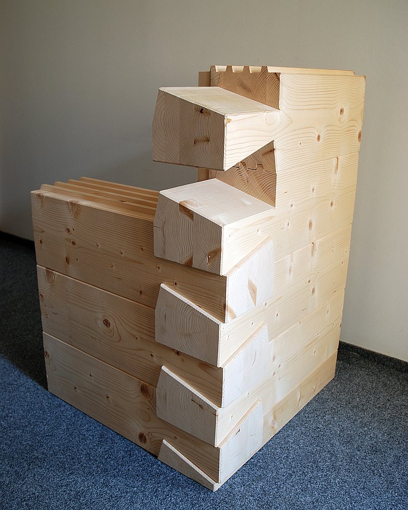 lepene-drevene-profily-rohovy-rybinovy-spoj-roubenky