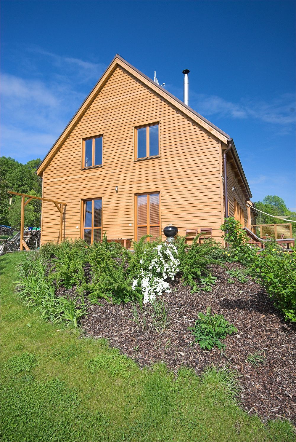 moderni-skeletova-drevostavba-drevena-fasada-palis-plzen-exterier-4