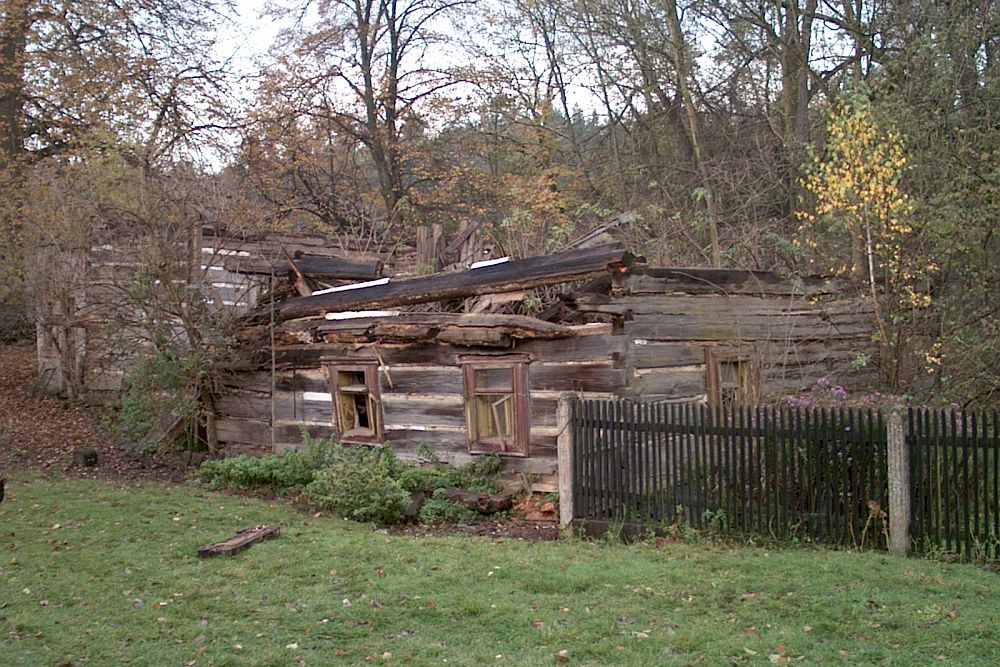 DrevoaStavby.cz | Vodní mlýn v Bělči zbytky sutin DrevoaStavby.cz | Vodní mlýn v Bělči zbytky sutin