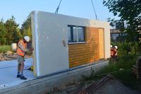 haas-fertigbau-panelova-drevostavba-montaz-1