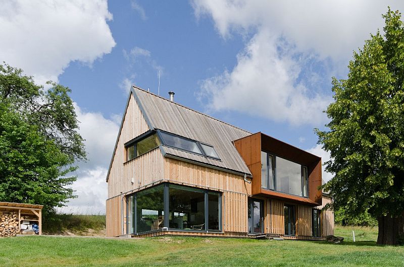 moderni-drevostavba-stinici-technika-fasadni-panely-oteverene