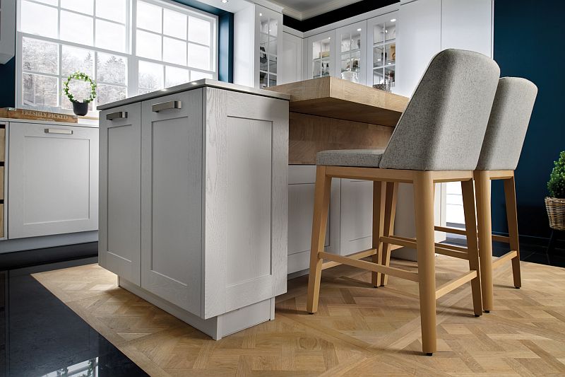 interier-kuchyne-calounene-zidle-schmidt-kuchyne