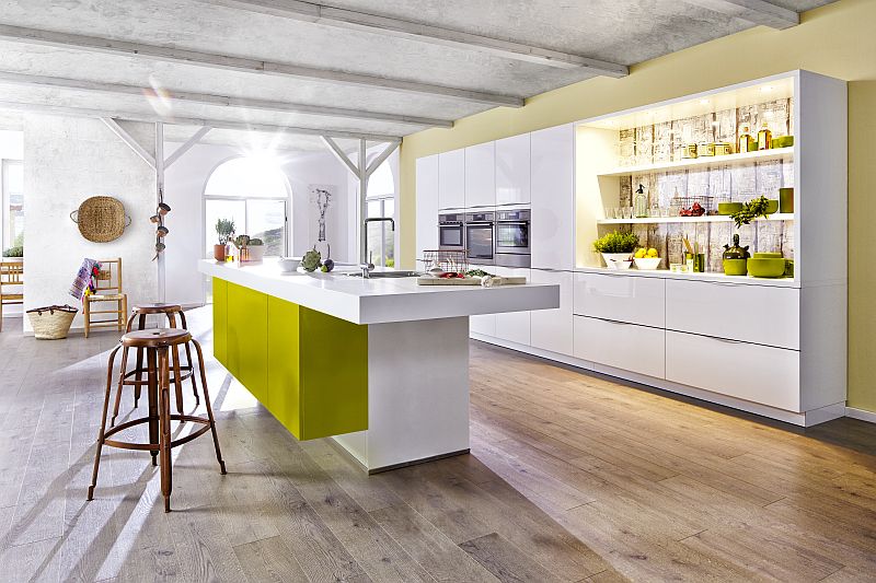 interier-kuchyne-police-oresi