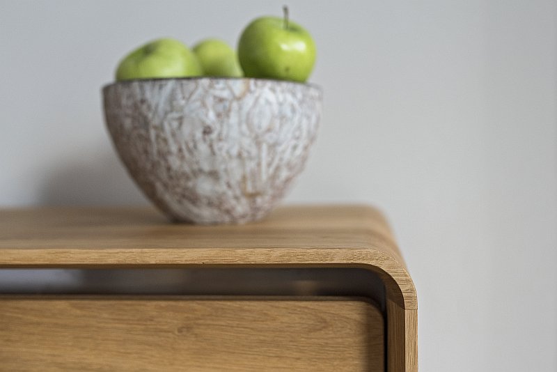 ulozny-nabytek-zavesna-skrinka-detail-foto-pavla-kubinska