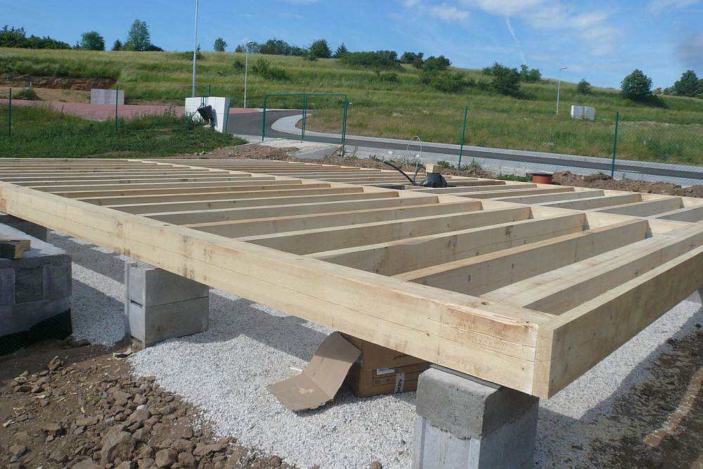 Základové patky + dřevené stropy zakladove-patky-a-dreveny-strop