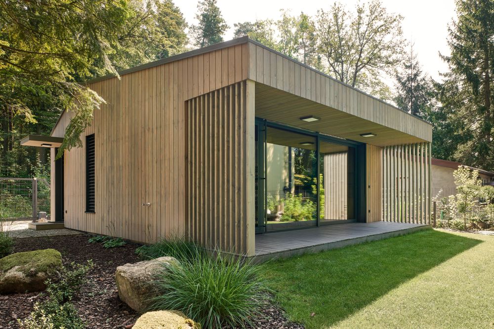 Moderni-chata-v-lese-u-Prahy-3