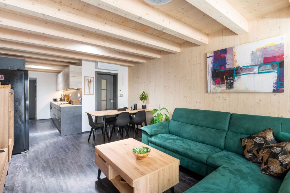 10 drevena-pristavba-k-domu