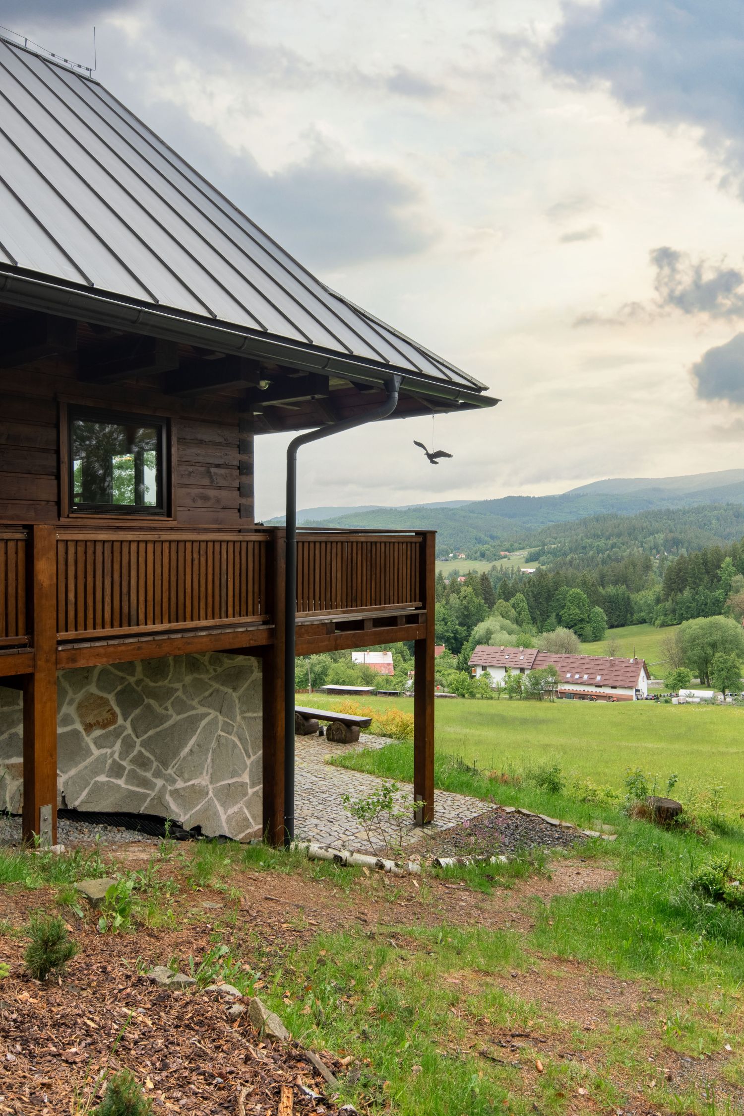 7-Moderní-chata-v-lese