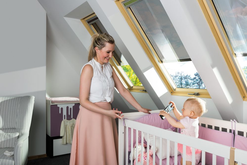 4-Fakro Markyza-na-stresni-okno