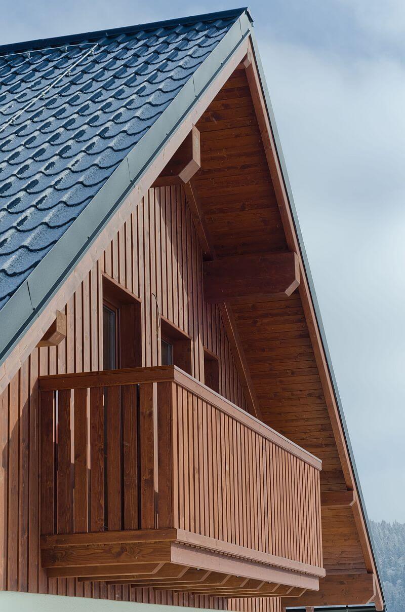 sumavska-drevostavba-detail-balkonu