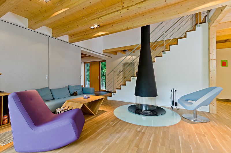 chata-pro-celorocni-bydleni-skalice-prodesi-domesi-interier-obyvaci-pokoj