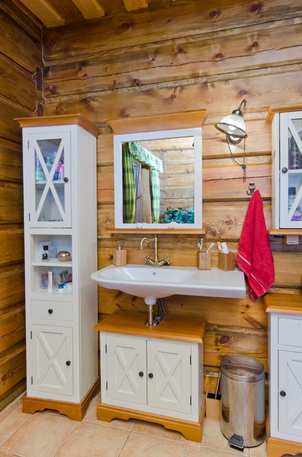 DrevoaStavby.cz | Atypick&aacute; roubenka s koňsk&yacute;m rančem