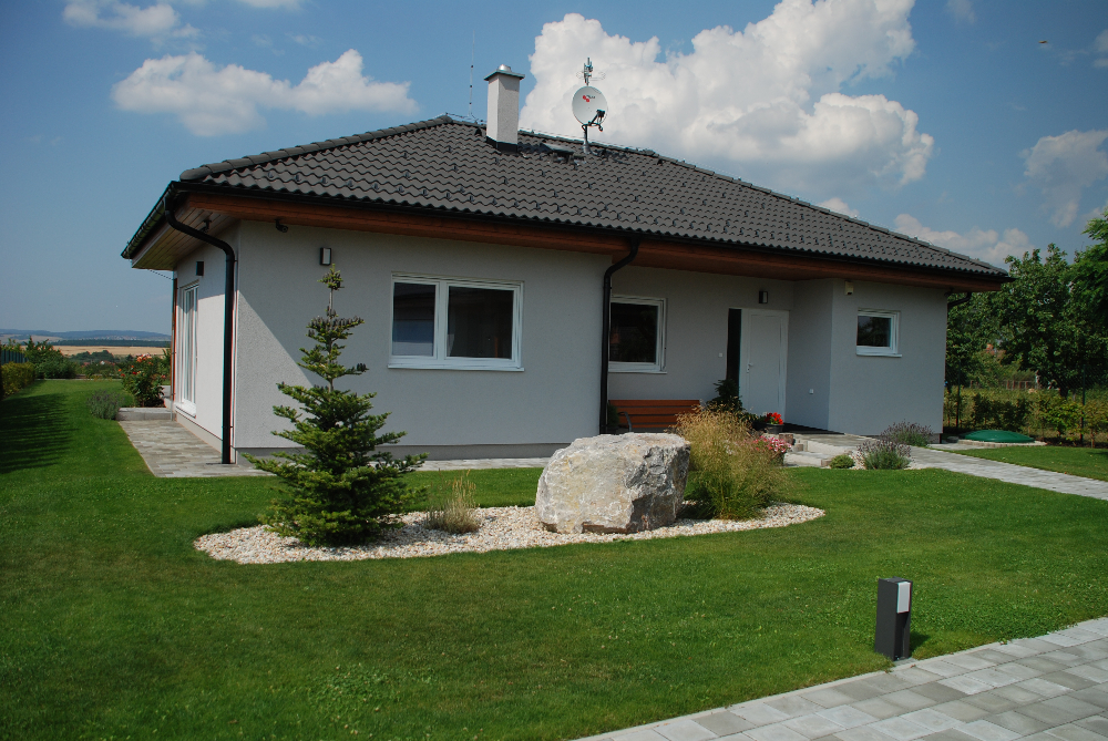 př&iacute;zemn&iacute; dřevostavba bungalov